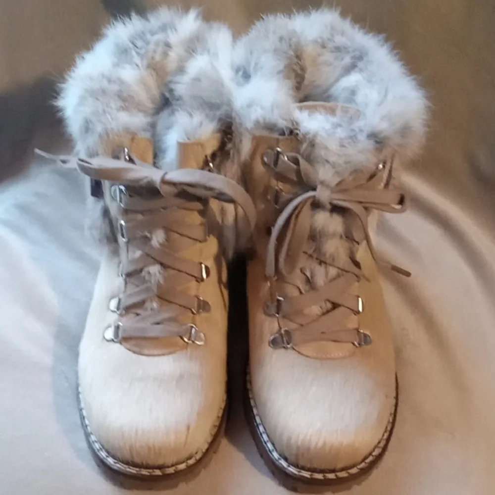 Pajar Cream Fur-Trimmed Ankle Boots - Picture 2 of 7